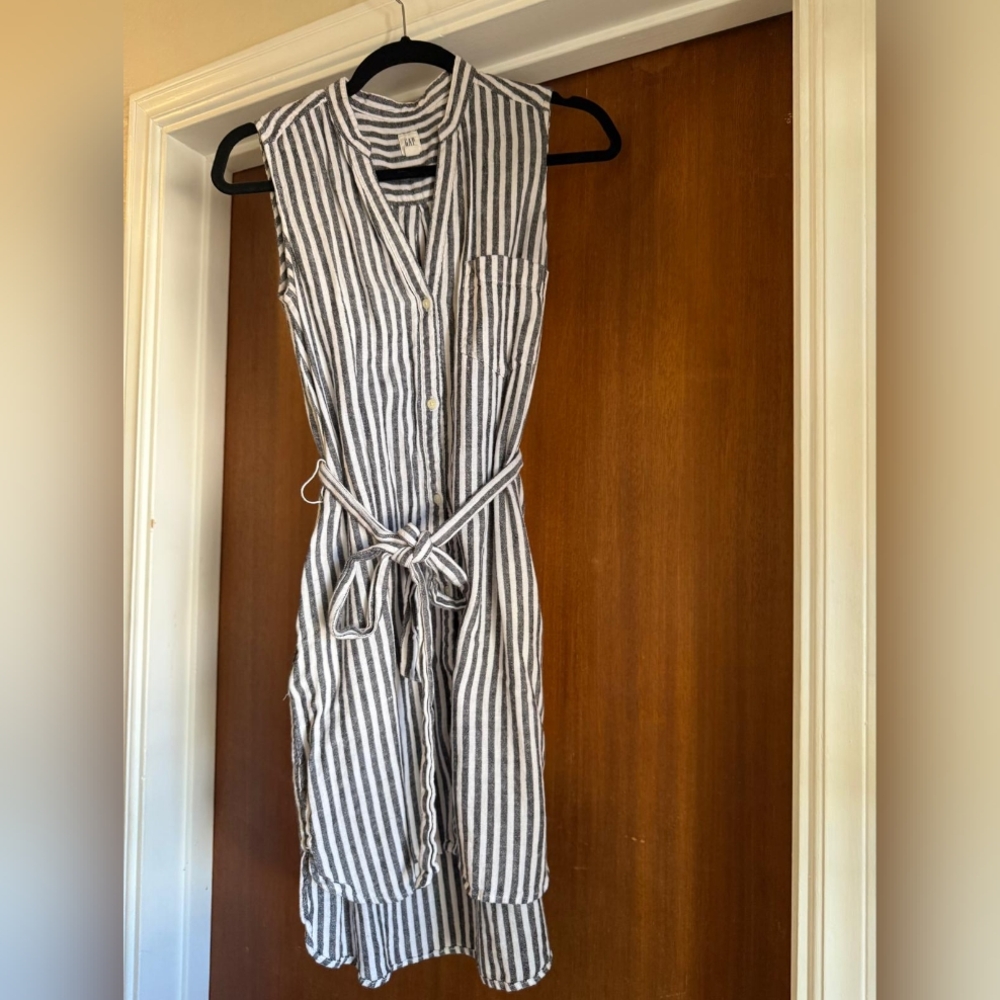GAP White and Dark Grey Striped Button-Up Dress with Tie Waist